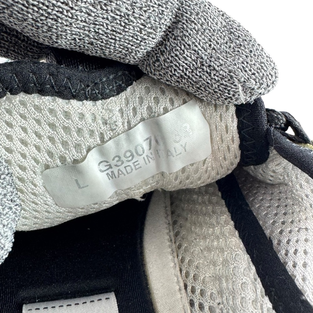 CHANEL G39070 Multicolor Suede Leather CC Interlocking Low Top Sneakers 38 - 8US - Picture 13 of 14